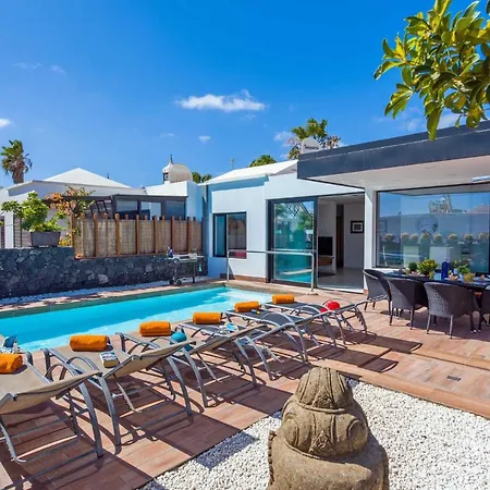 Ereza Kike Villa Tías
